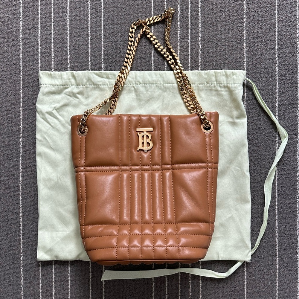 Burberry Lola Small Quilted Leather Chain Bucket Bag